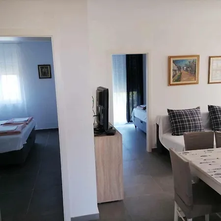 Apartment Pervan By The 2 Bedrooms