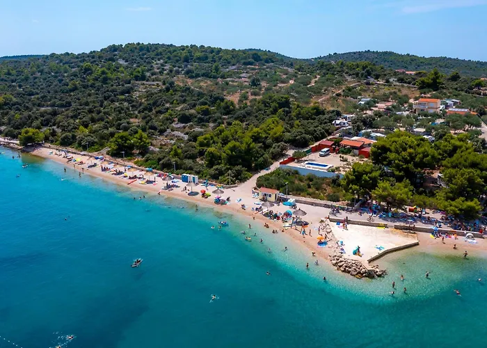 Pervan By The 2 Bedrooms Апартаменты