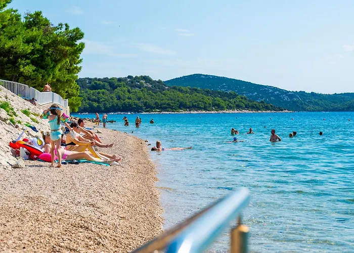 Pervan By The 2 Bedrooms Апартаменты *