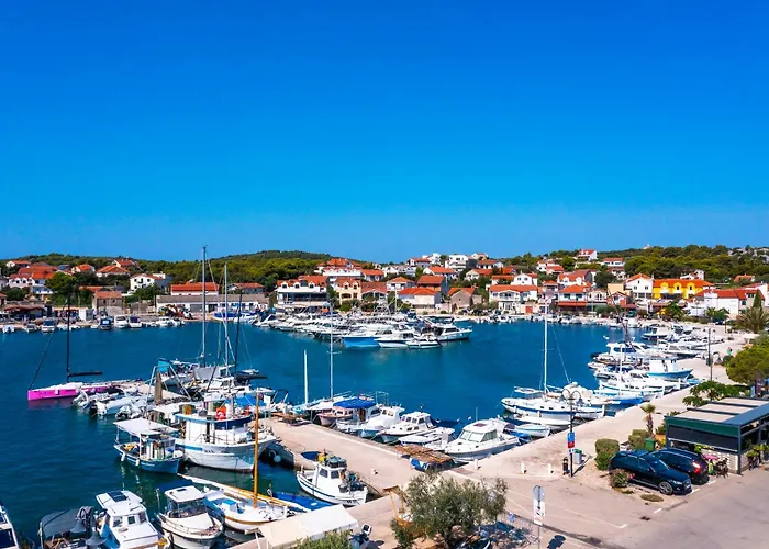 Pervan By The 2 Bedrooms Апартаменты Езера